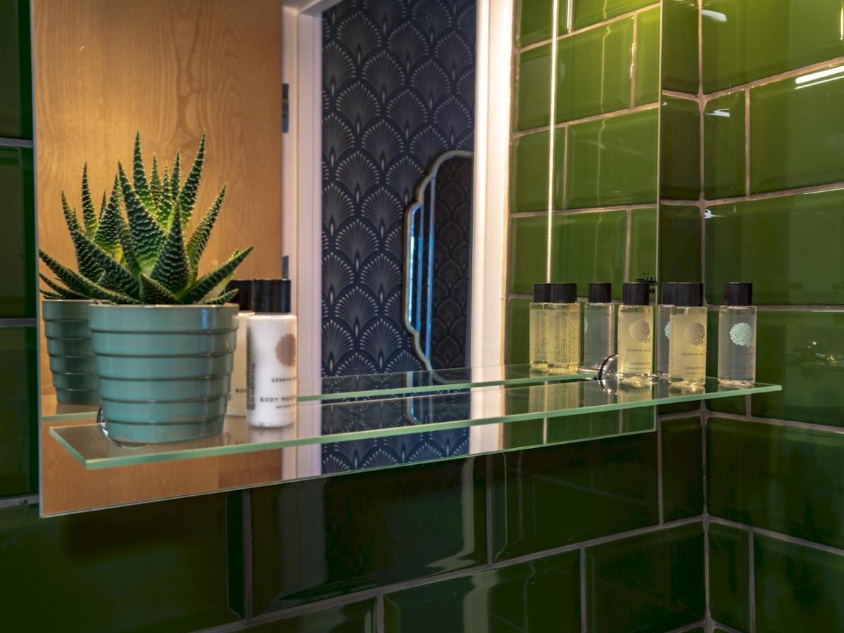 Pass The Keys Art Deco Inspired Apartment With Roof Top Views Shrewsbury Exteriér fotografie